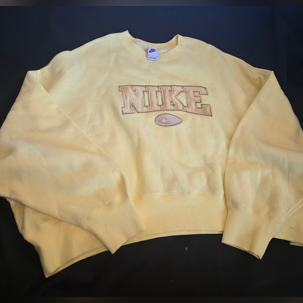 NIKE Women's Sportswear Phoenix Fleece City Edition Size XL - Picture 5 of 12